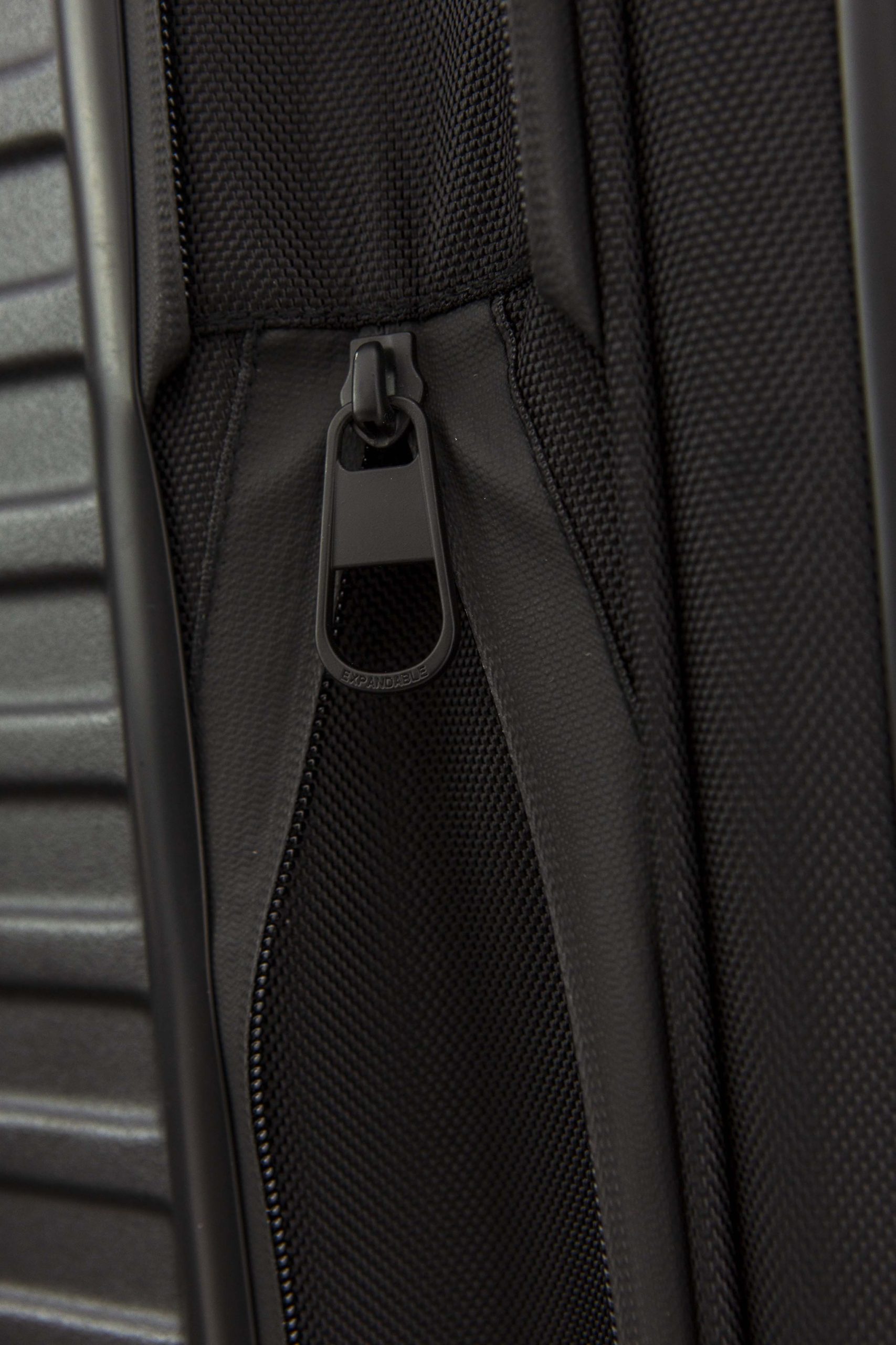 Resale The Large Check-In Roller in Black - Image 10