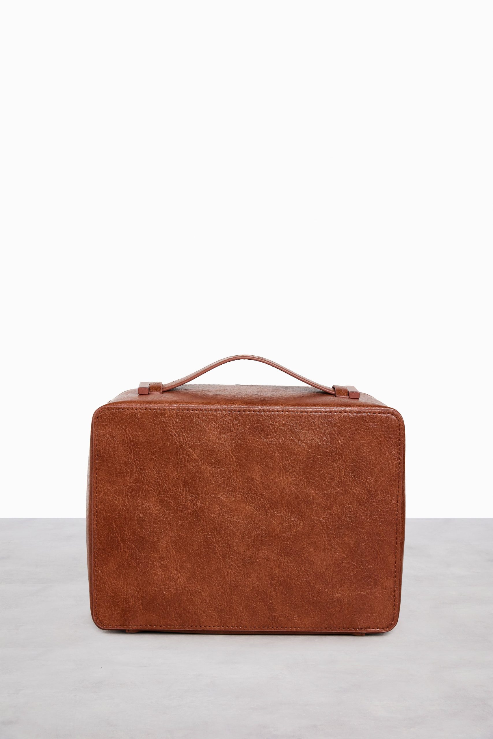 The Cosmetic Case in Maple - Image 5
