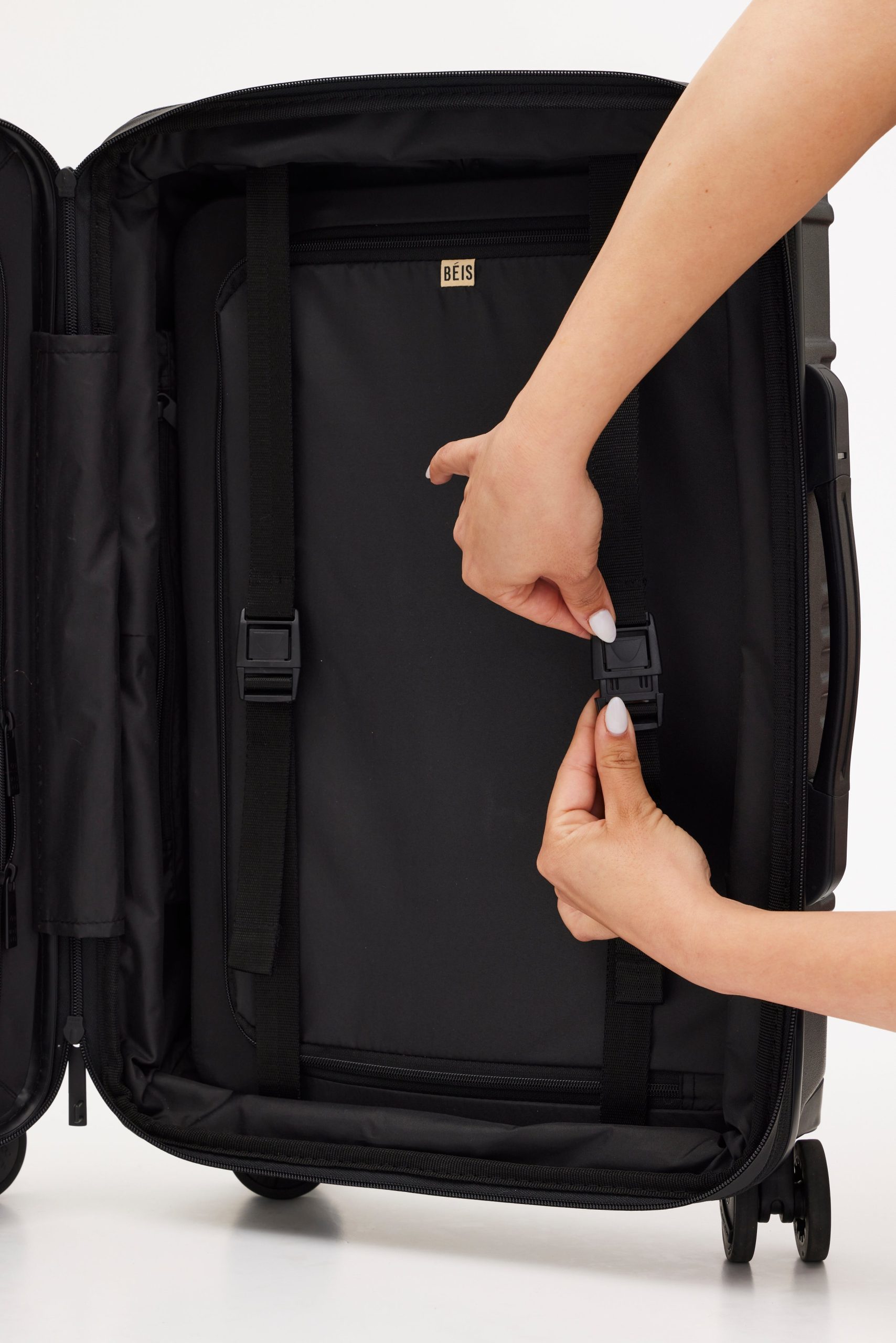 Resale The Carry-On Roller in All Black - Image 9