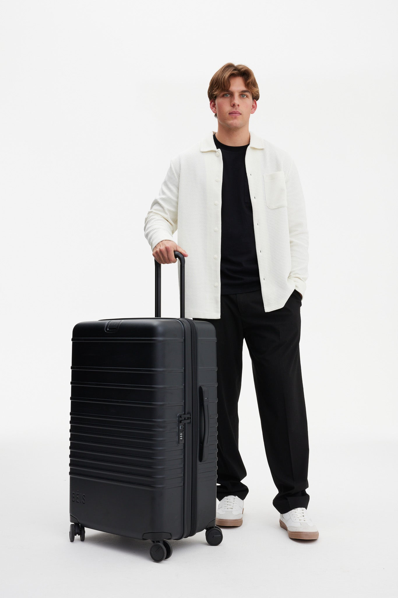 Resale The Large Check-In Roller in All Black - Image 5
