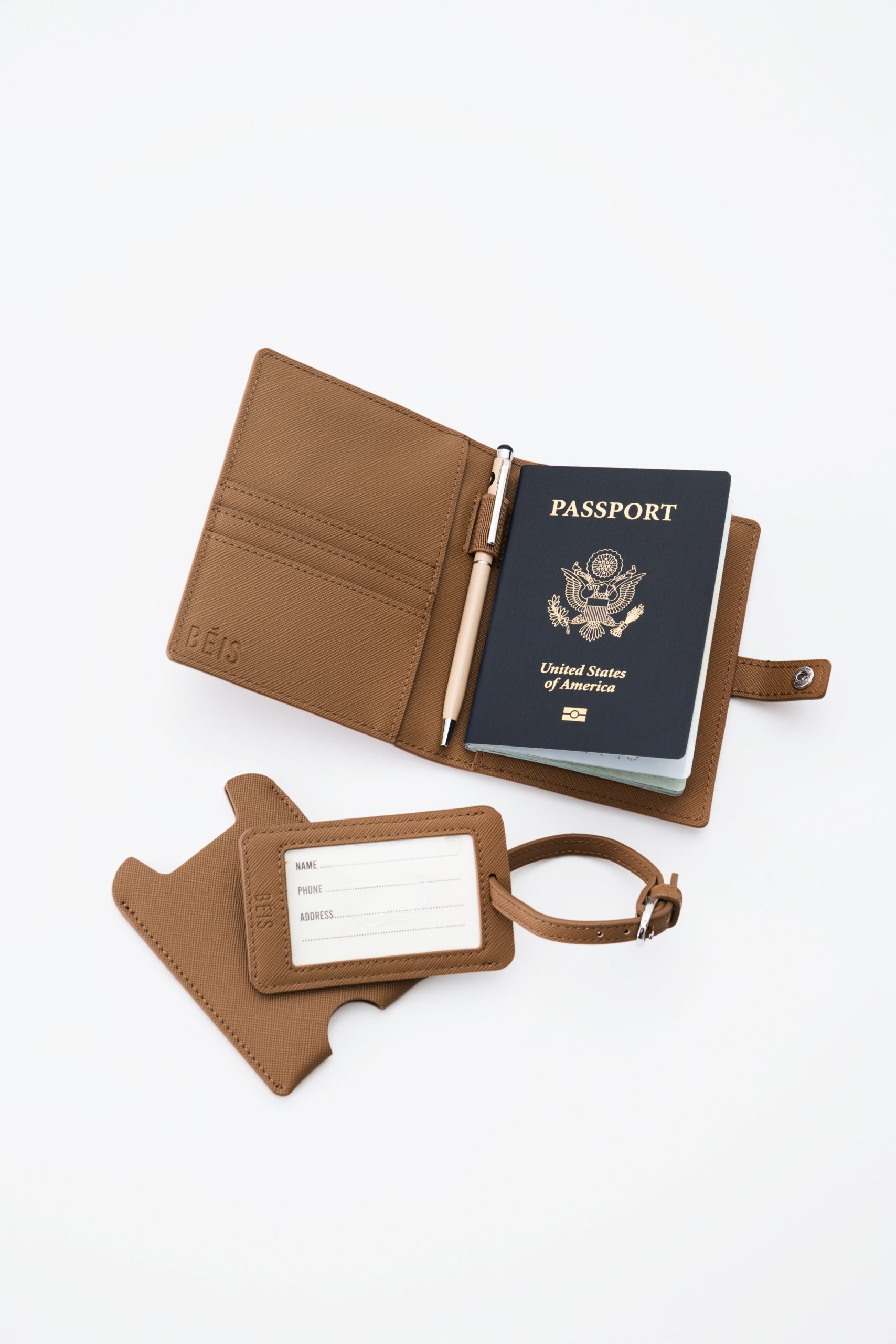 The Passport & Luggage Tag Set in Camel - Image 4