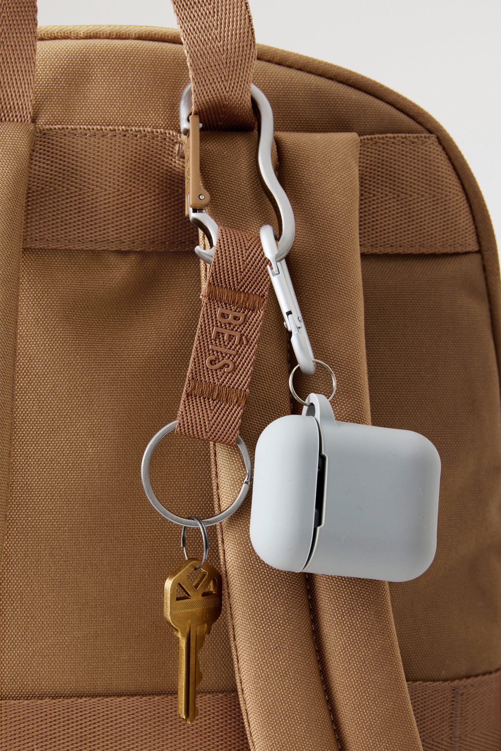 The Carabiner in Camel - Image 2