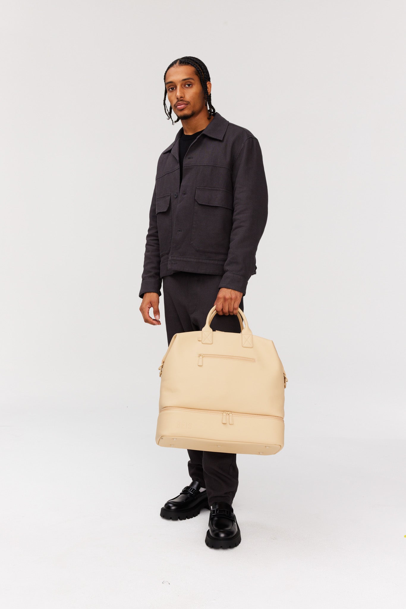 Resale The Premium Weekender in Beige - Image 10