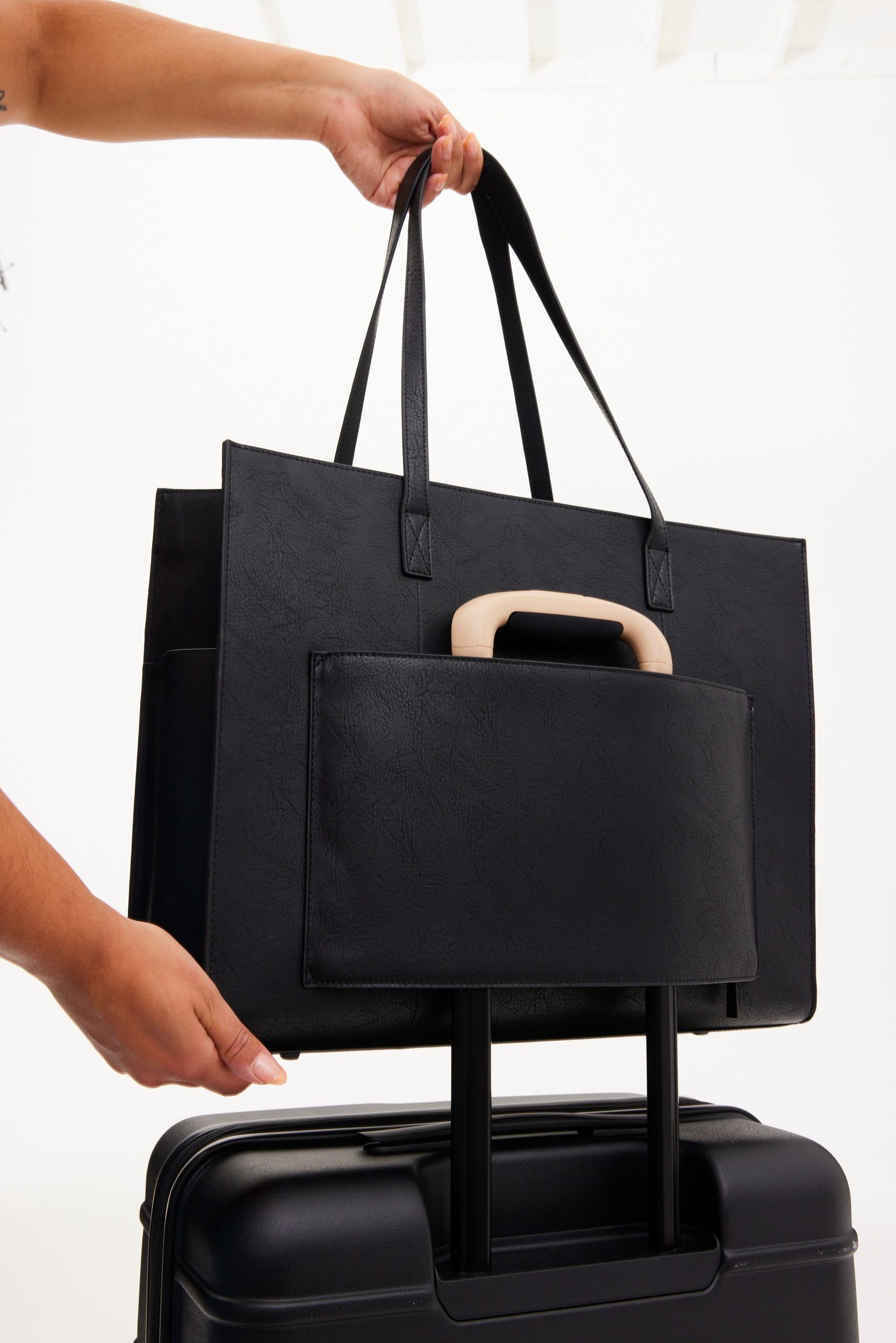 Resale The Large Work Tote in Black - Image 9