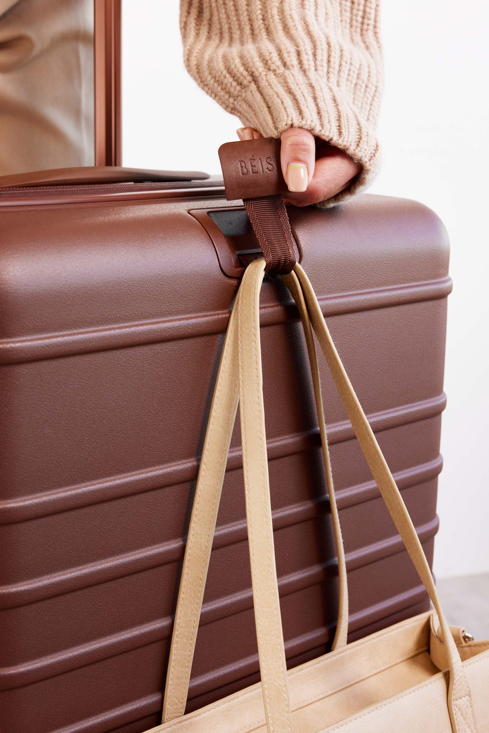 Resale The Medium Check-In Roller in Maple - Image 10