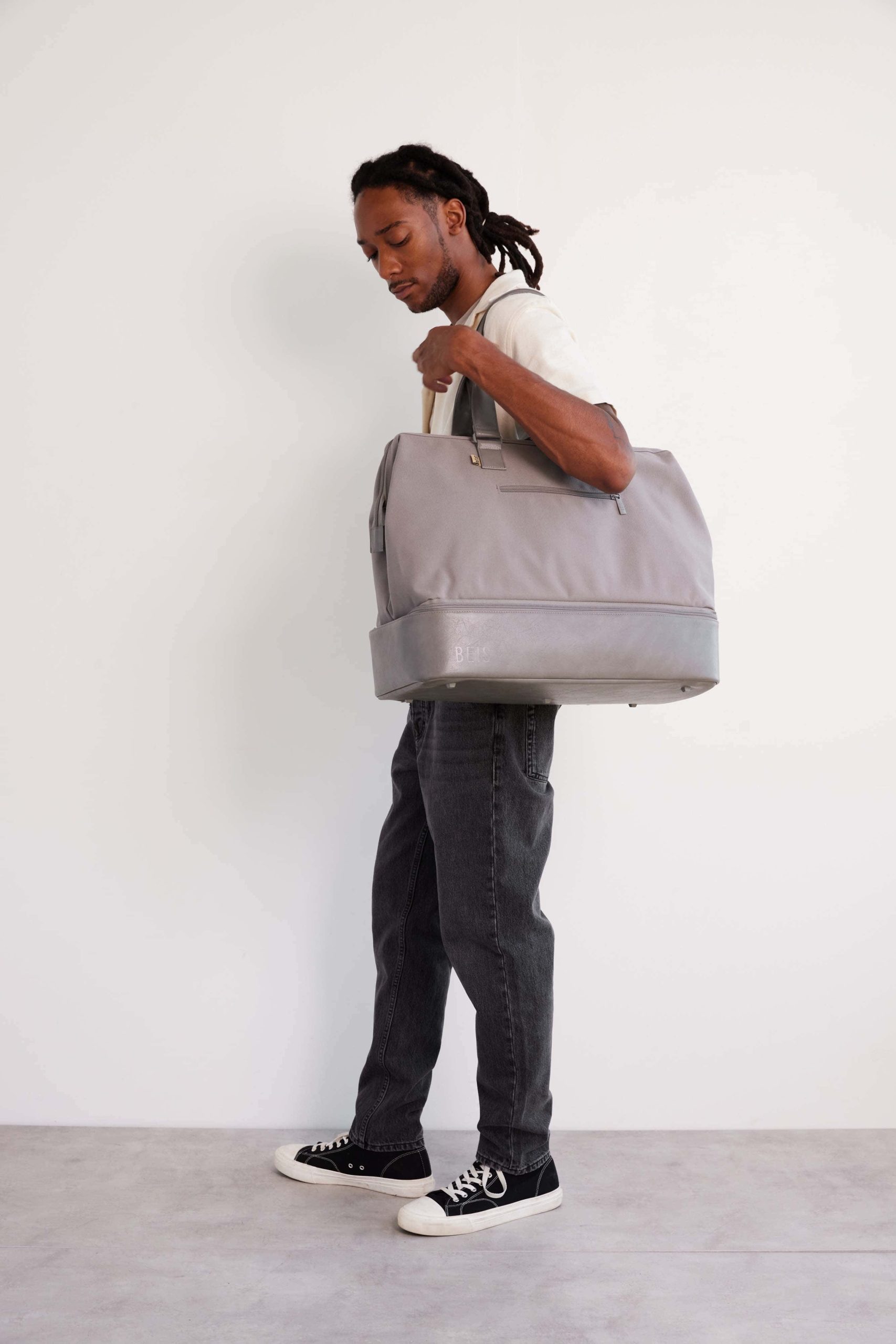 Resale The Weekender in Grey - Image 5