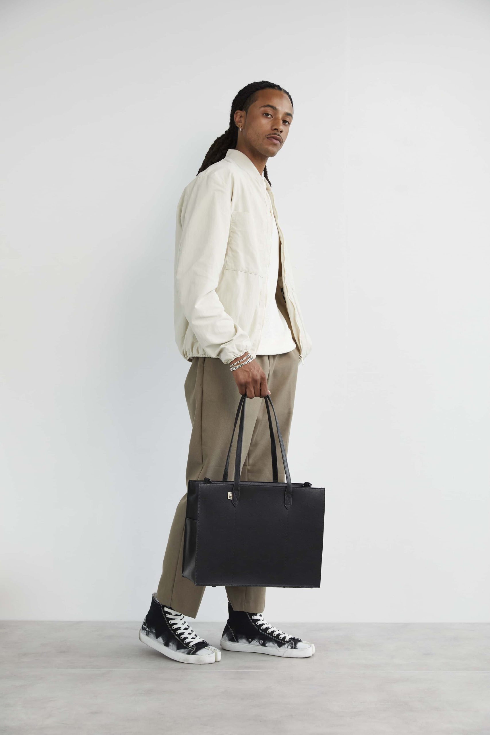 Resale The Work Tote in Black - Image 13