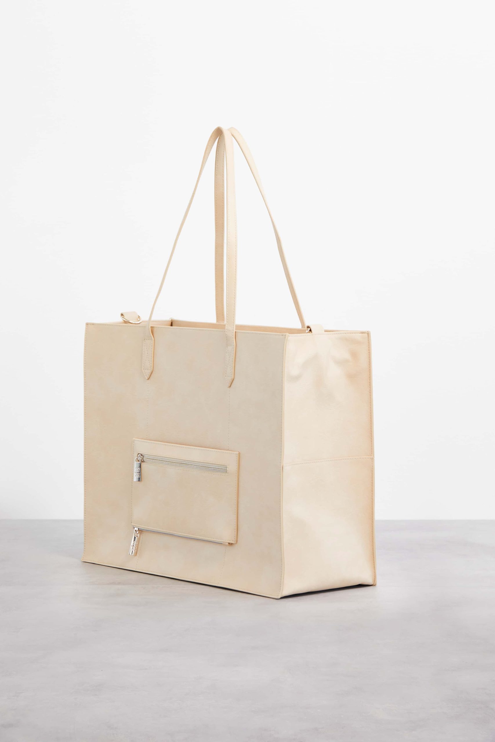 Resale The Large Work Tote in Beige - Image 5