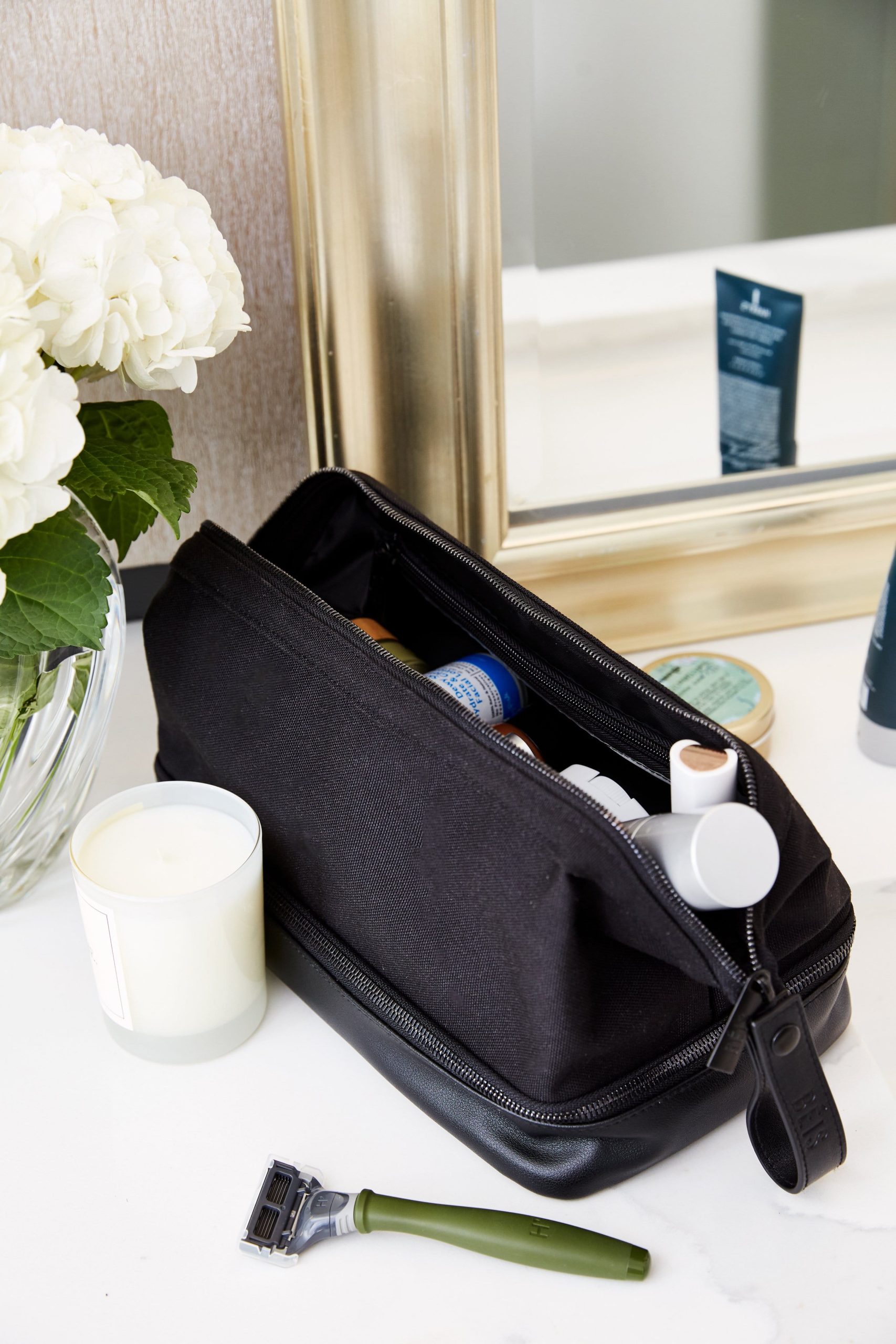 The Dopp Kit in Black - Image 9