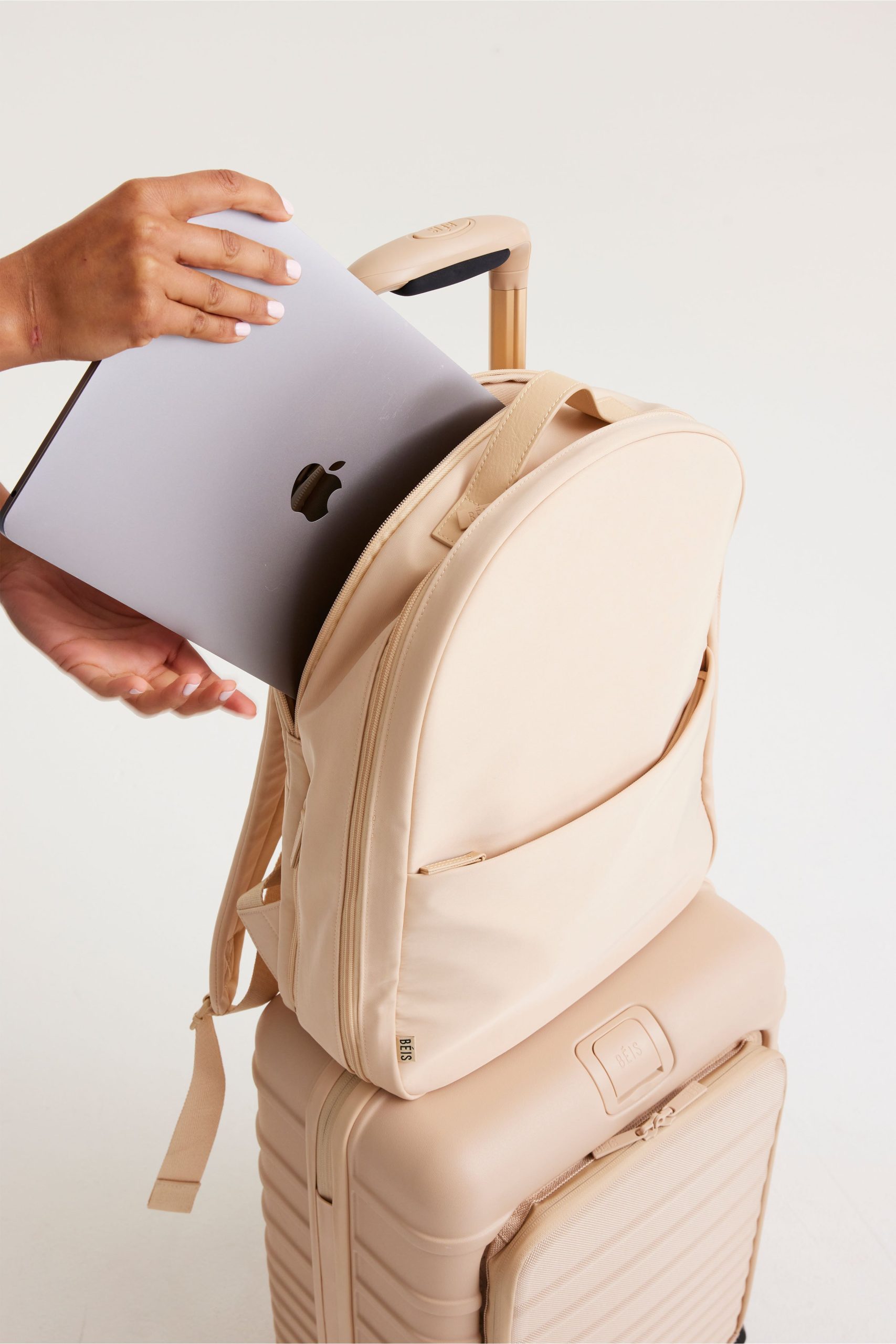 Resale The Commuter Backpack in Beige - Image 12