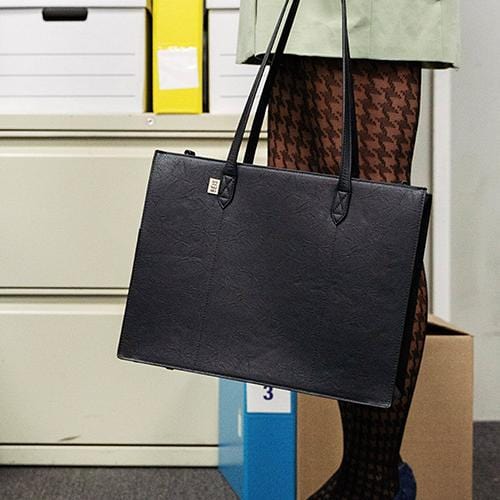 Resale The Work Tote in Black - Image 12